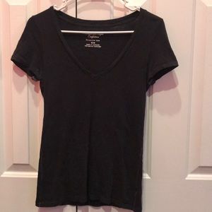 American eagle v neck